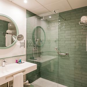 Double or Twin Room Balcony